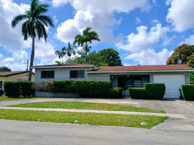 18810 NW 8th Court, Miami Gardens – sold
