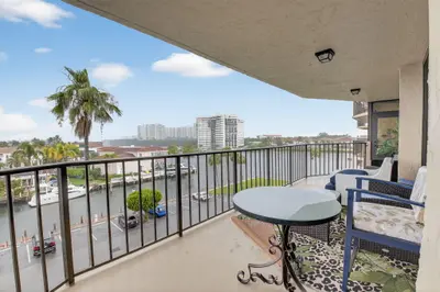 899 Jeffery Street 5100, Boca Raton – Condominium for rent