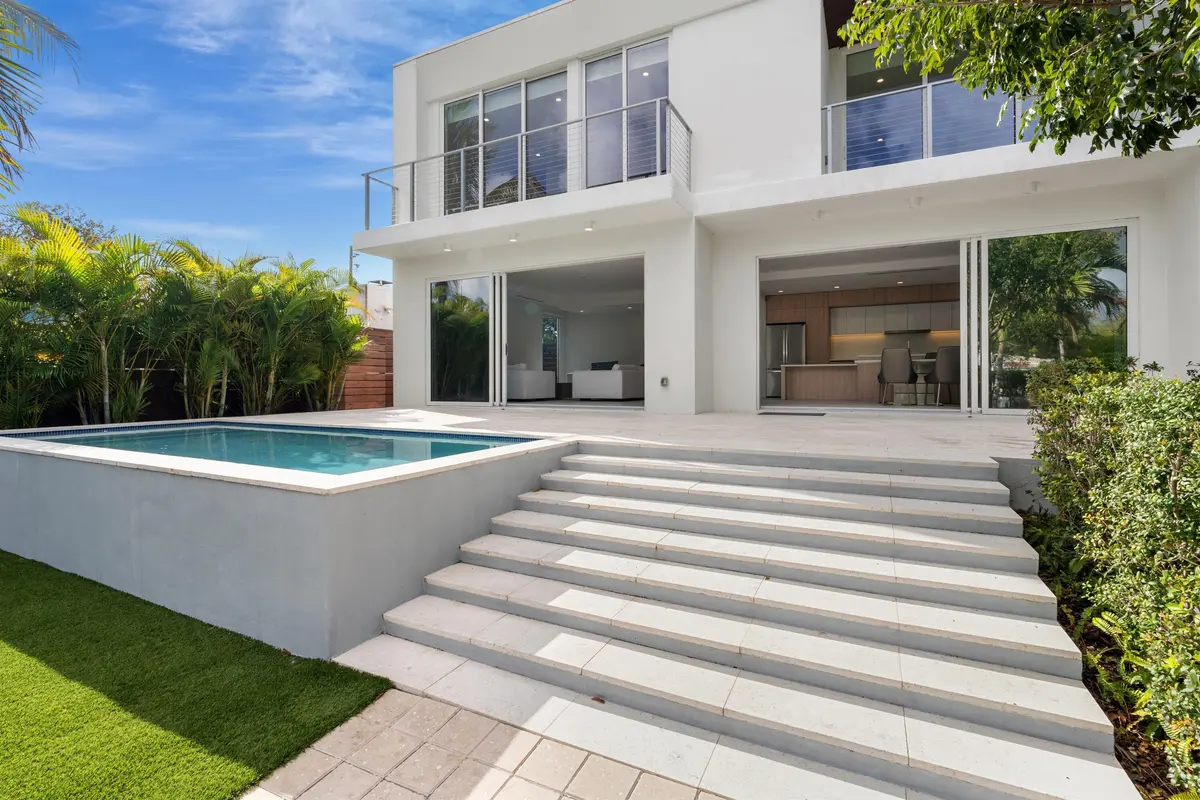 PATIO_TO_REAR_DT at 605 SW 12th Street, Fort Lauderdale
