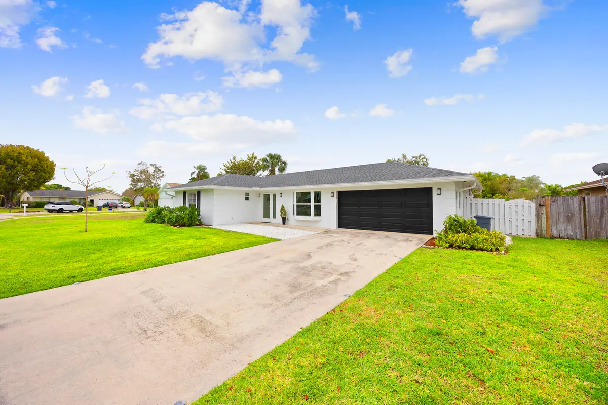 5_453a8089 at 11760 Inverness Circle, Wellington