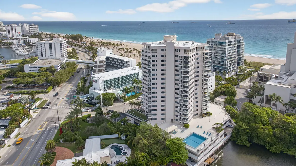 1-web-or-mls-3000--14 at 3000 Holiday Drive 1602, Fort Lauderdale