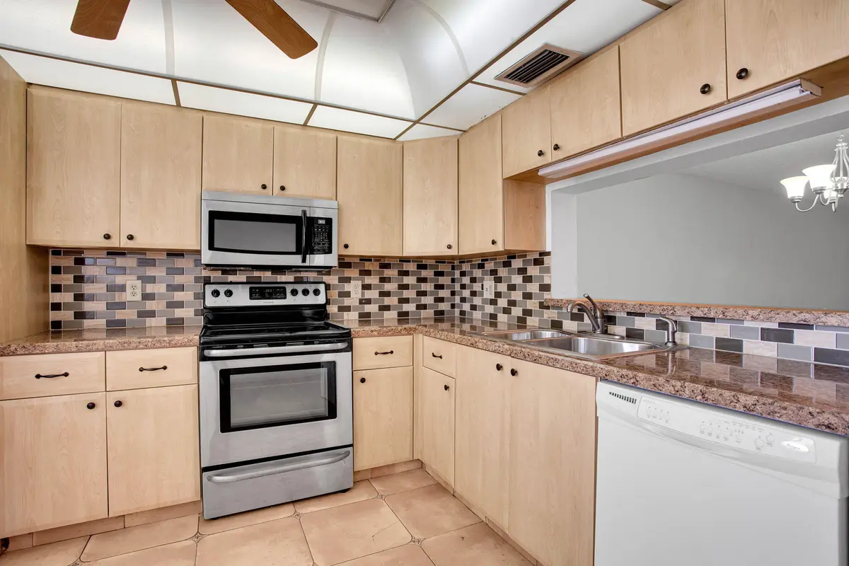 KITCHEN at 3301 Aruba Way K4, Coconut Creek