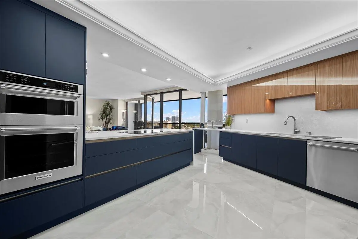 16-LUX_8125 at 100 Lakeshore Drive 1154, North Palm Beach