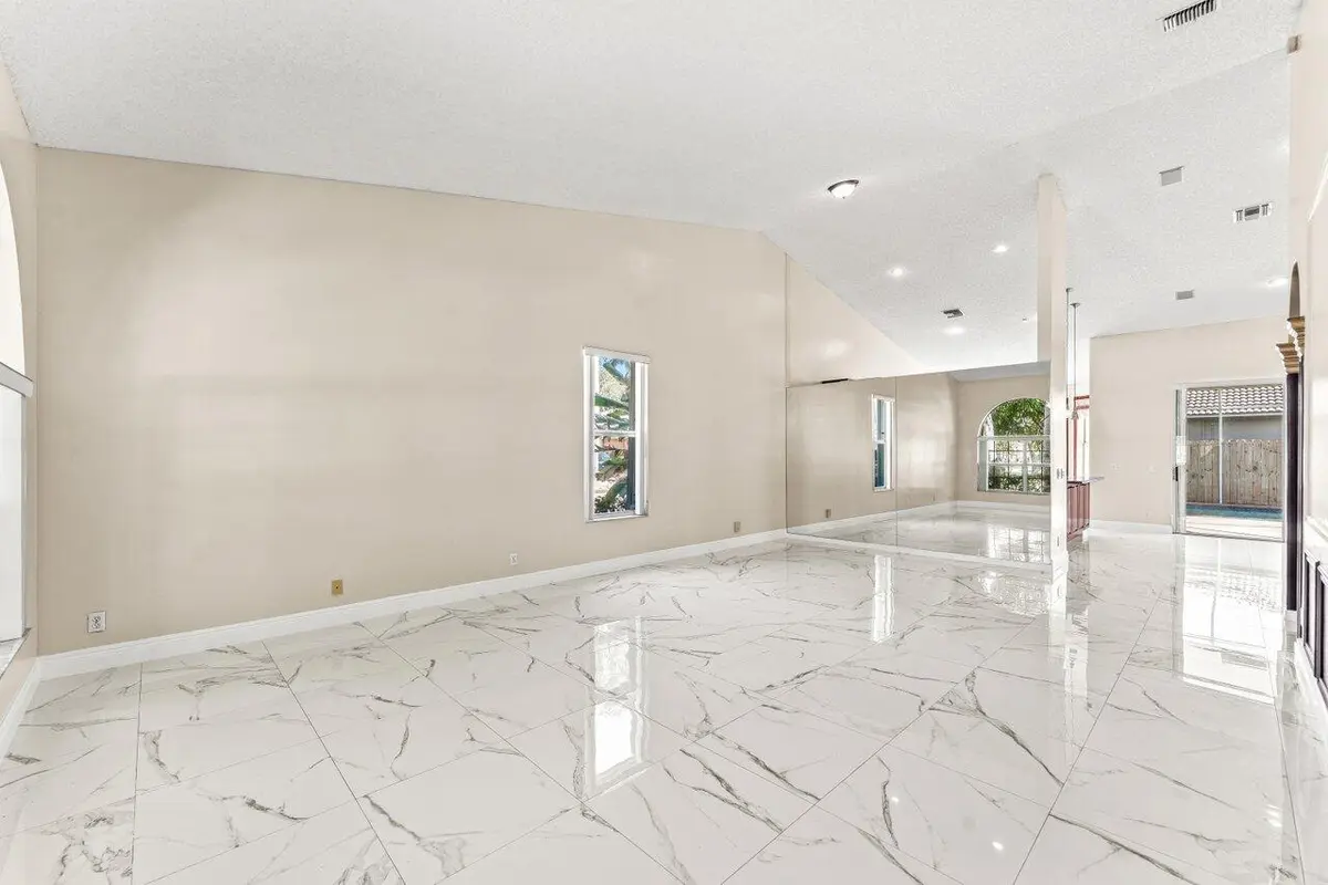 007-5872Northwest73rdCourt-Parkland-FL-3 at 5872 NW 73rd Court, Parkland