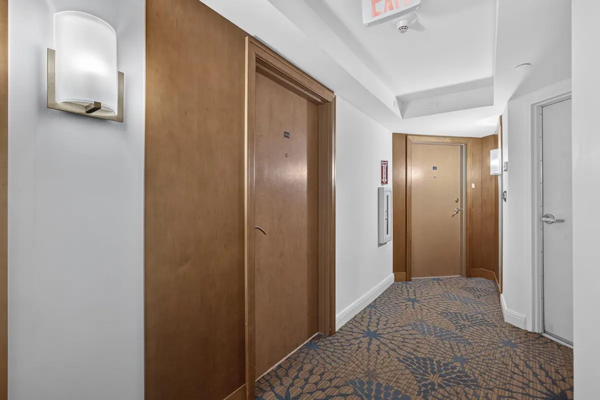 3-web-or-mls-BS1A1538 at 3000 N Ocean Drive, Riviera Beach