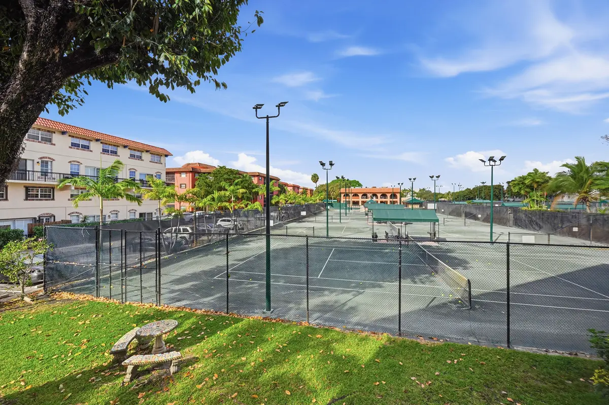 01_dsc_7216 at 630 TENNIS CLUB Drive 204, Fort Lauderdale
