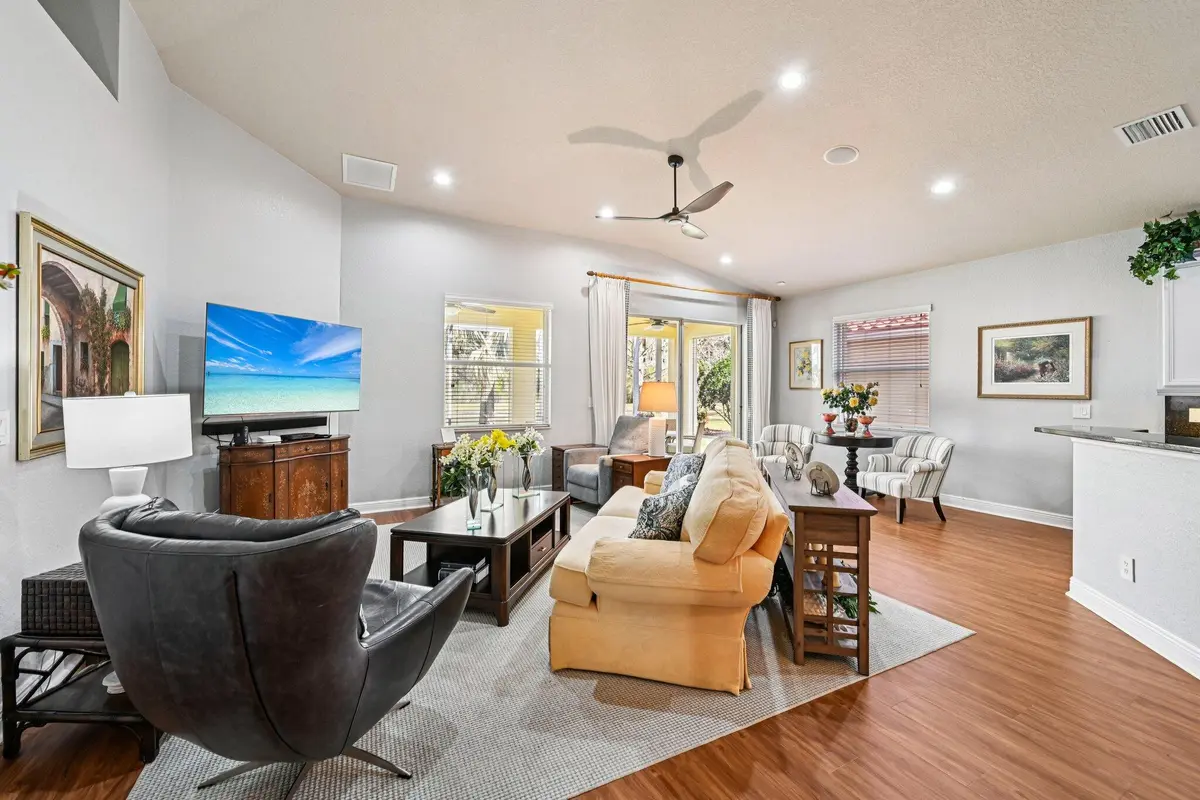 10-web-or-mls-Lennox Ln-S2502-010 at 6364 Lennox Lane, Vero Beach