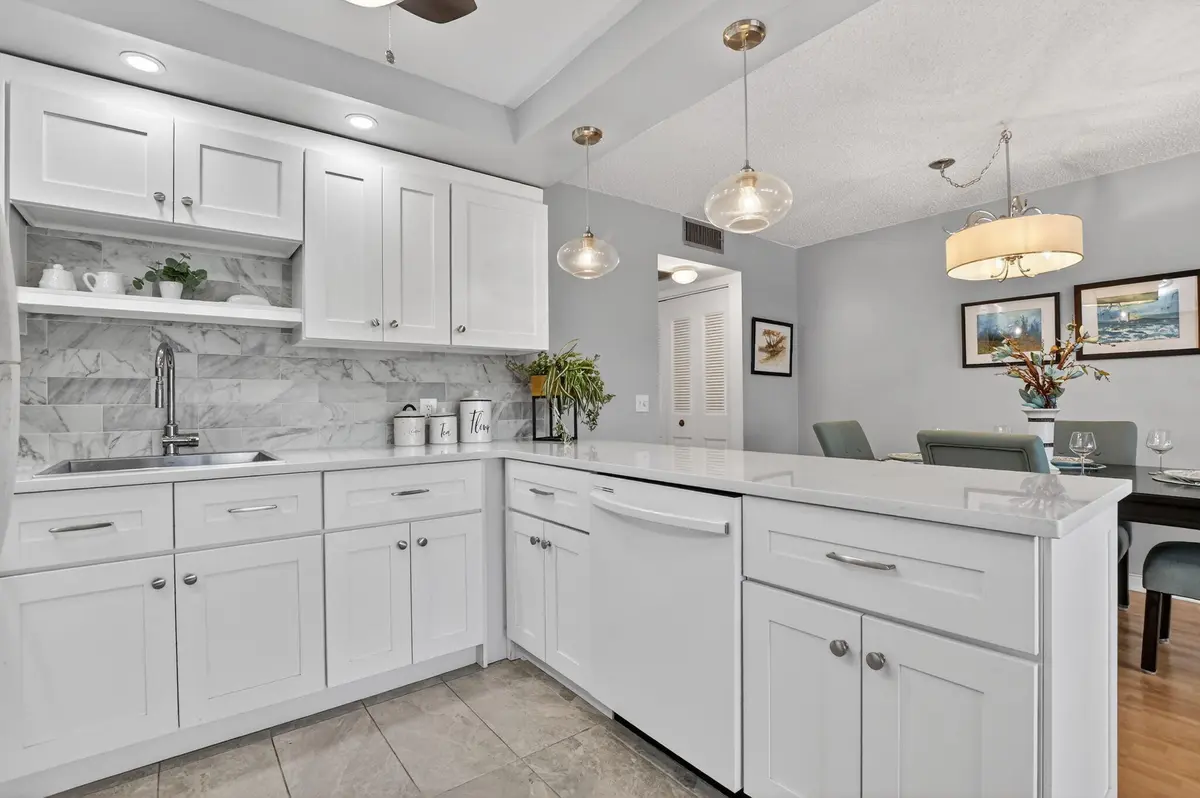 9-web-or-mls-DSC_4292 at 2074 Cambridge D, Deerfield Beach