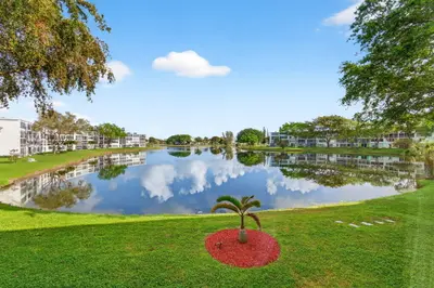 2073 Cambridge D, Deerfield Beach – Condominium for sale