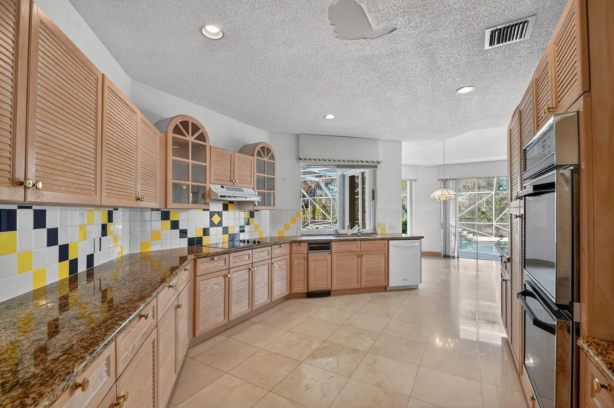 19-web-or-mls-DSC_4932 at 1711 Breakers West Boulevard, West Palm Beach