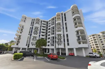 1355 Ocean Boulevard, Pompano Beach – Condominium for rent