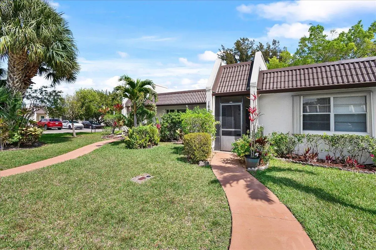 01-JLC_6923 at 162 Lake Susan Lane, West Palm Beach