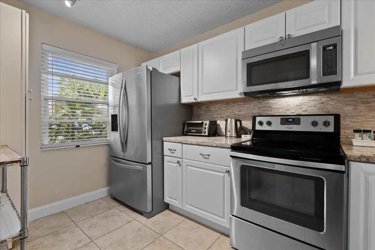05-JLC_6773 at 162 Lake Susan Lane, West Palm Beach