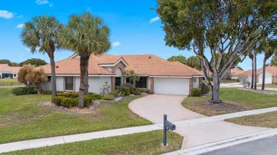 8423 Juddith Avenue, Boynton Beach – Villa for sale