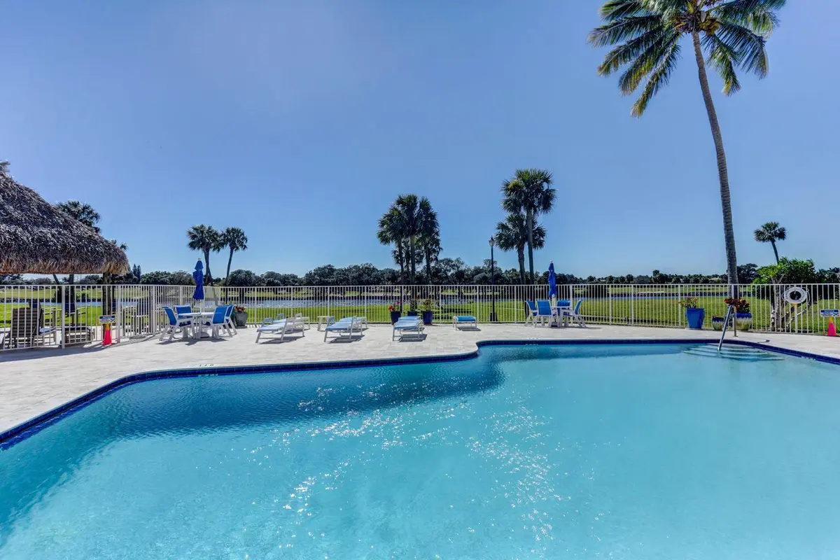 Pool at 336 Golfview Road 203, North Palm Beach