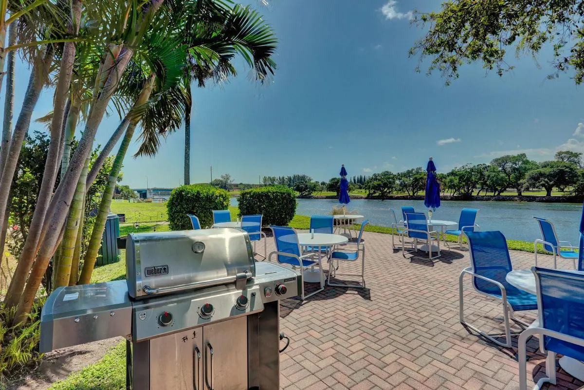 BBQ at 336 Golfview Road 203, North Palm Beach