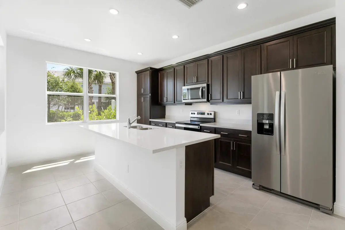 05_DWfNvaP at 552 Sanderling Circle, Deerfield Beach