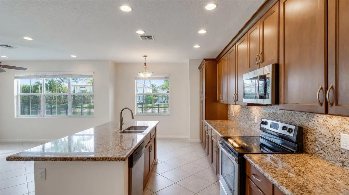11-9027 Payson Way at 3072 Payson Way, Wellington