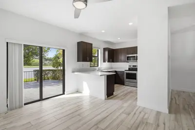 5884 Mustang Manor, Davie – Townhouse for sale