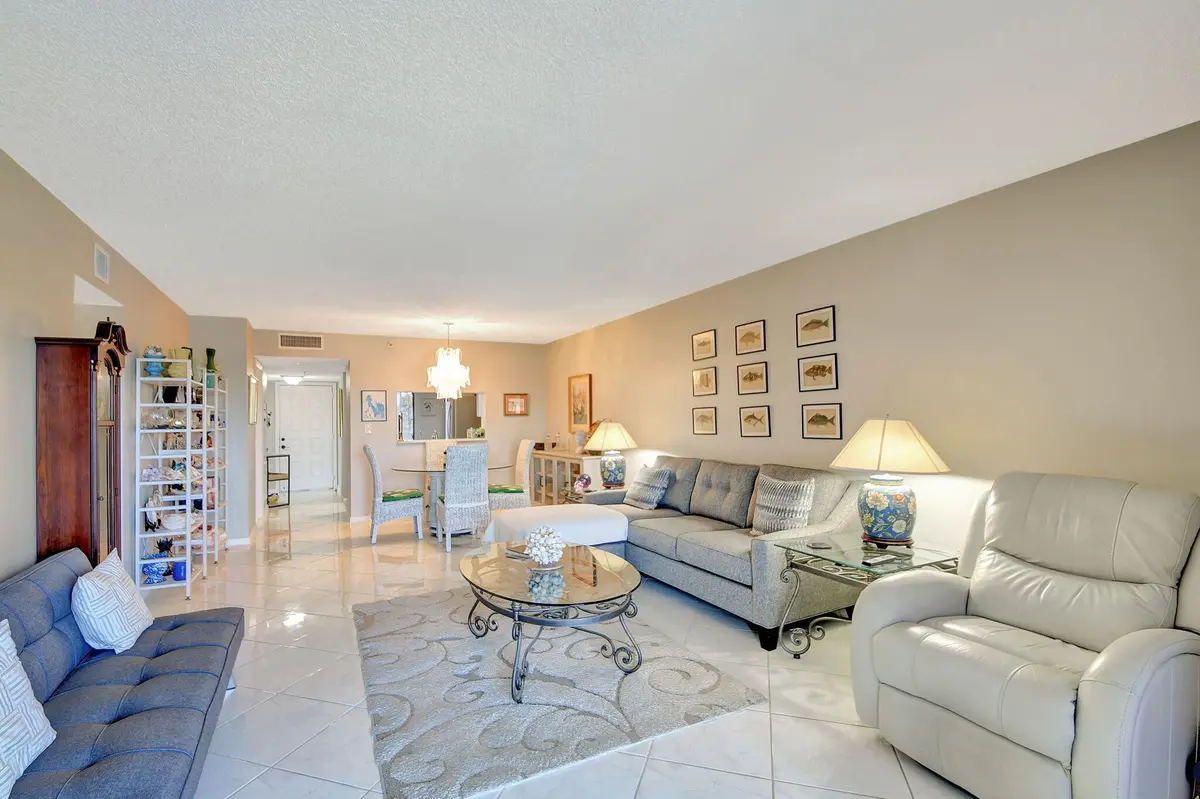 10-web-or-mls-DSC_2522 at 6866 Huntington Lane 508, Delray Beach