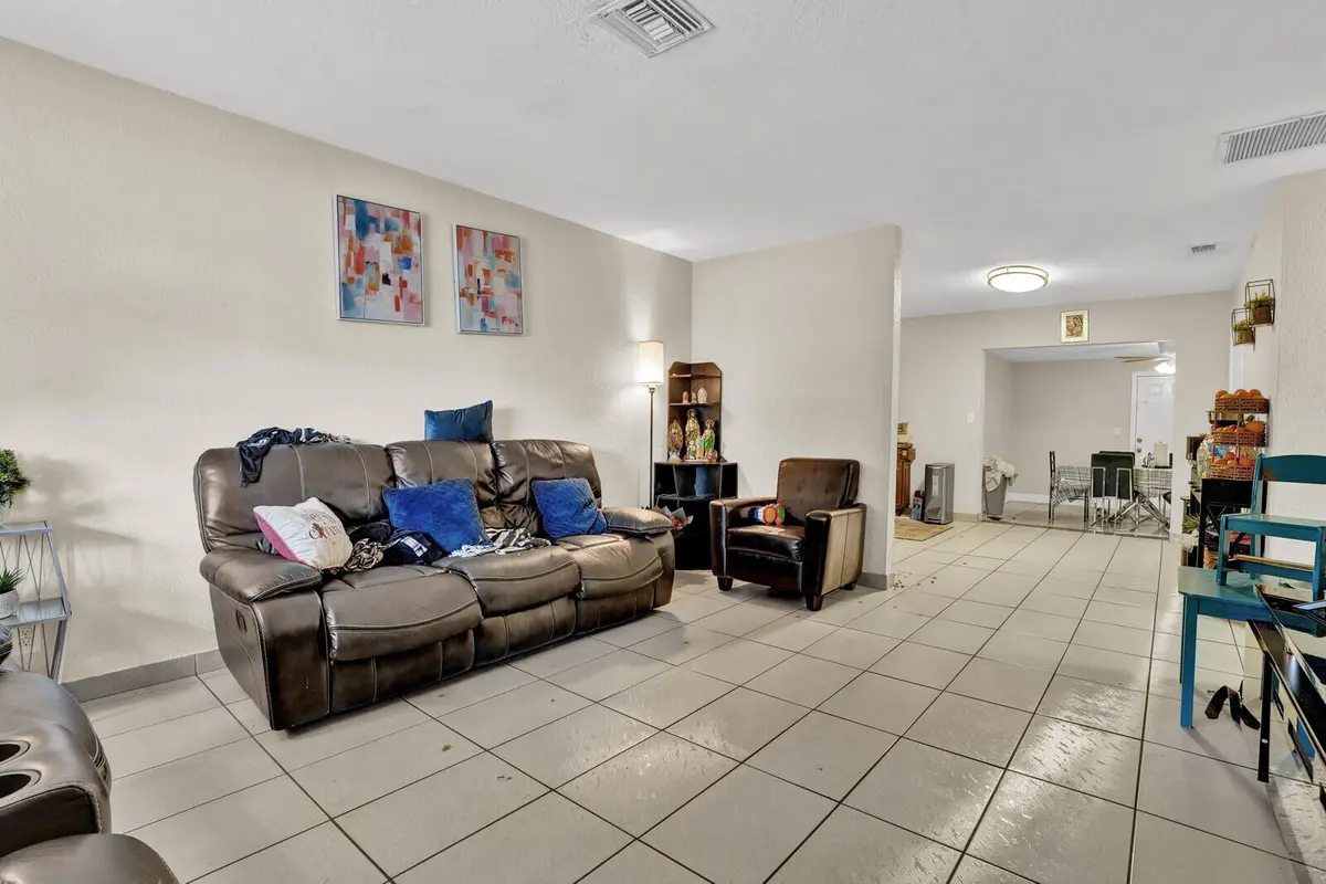 05_Image_5_mls at 2040 NE 2nd Terrace, Pompano Beach