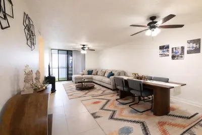 110 Lake Emerald Drive 405, Oakland Park – sold