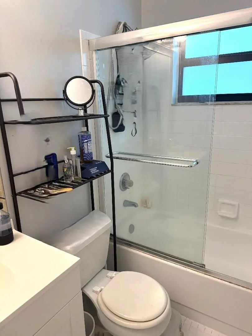 guest bathroom at 2720 S Oakland Forest Drive 1210, Oakland Park
