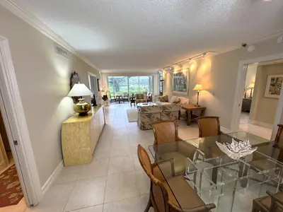 625 Oaks Drive 106, Pompano Beach – sold