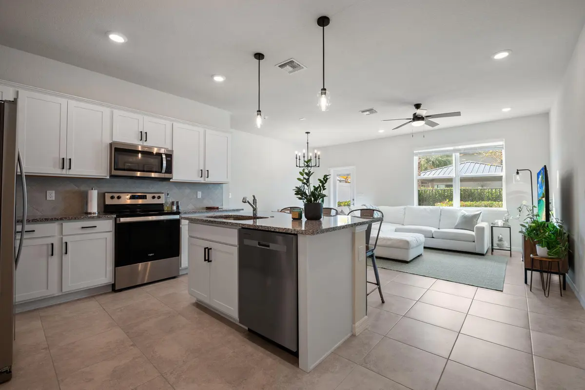 6-web-or-mls-3248-watercress-dr at 3248 Watercress Drive, Lauderdale Lakes