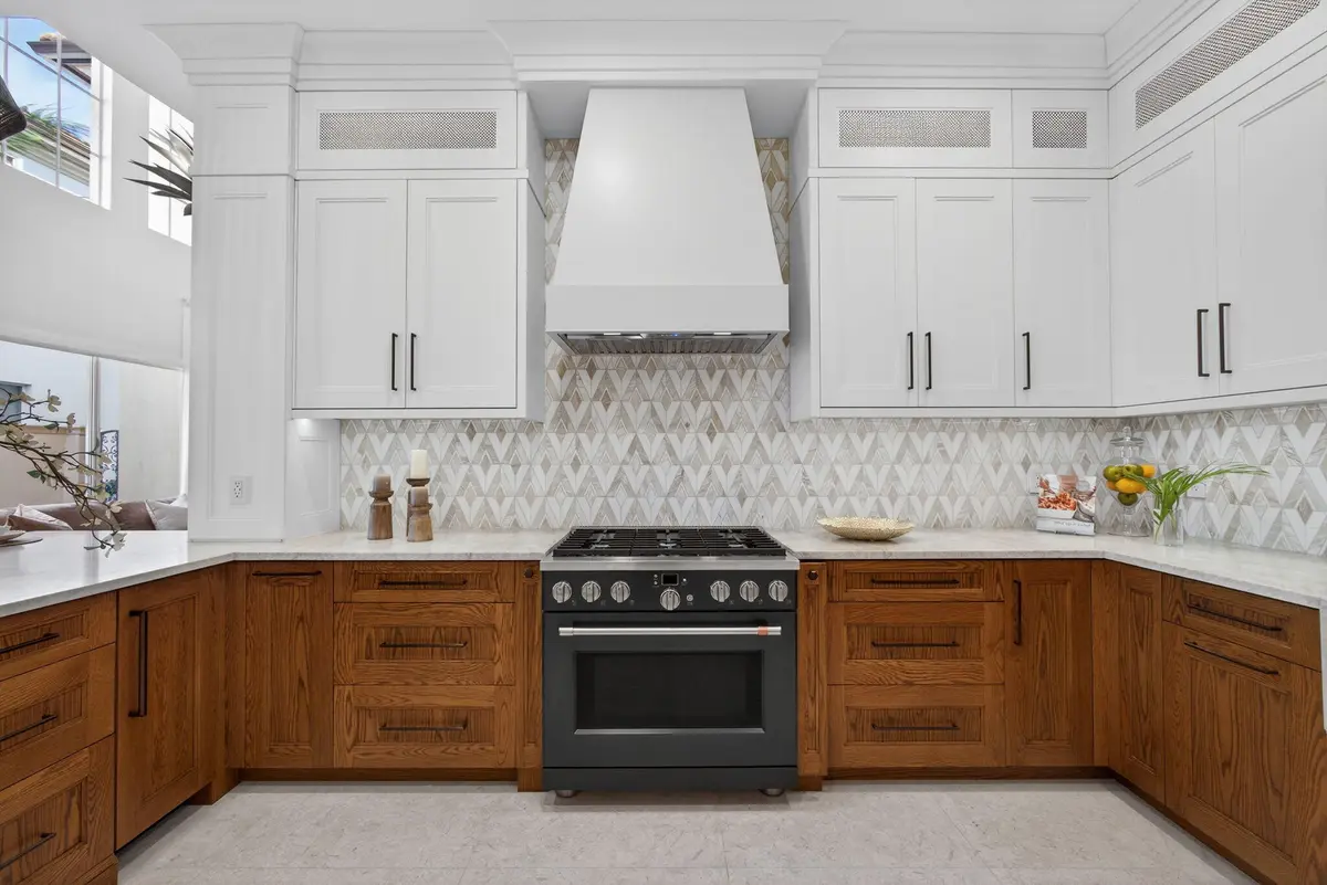 Kitchen at 26 Stoney Drive, Palm Beach Gardens