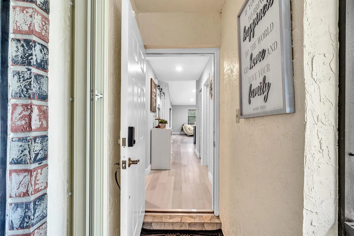 Entry at 23120 Barwood Park Lane B, Boca Raton
