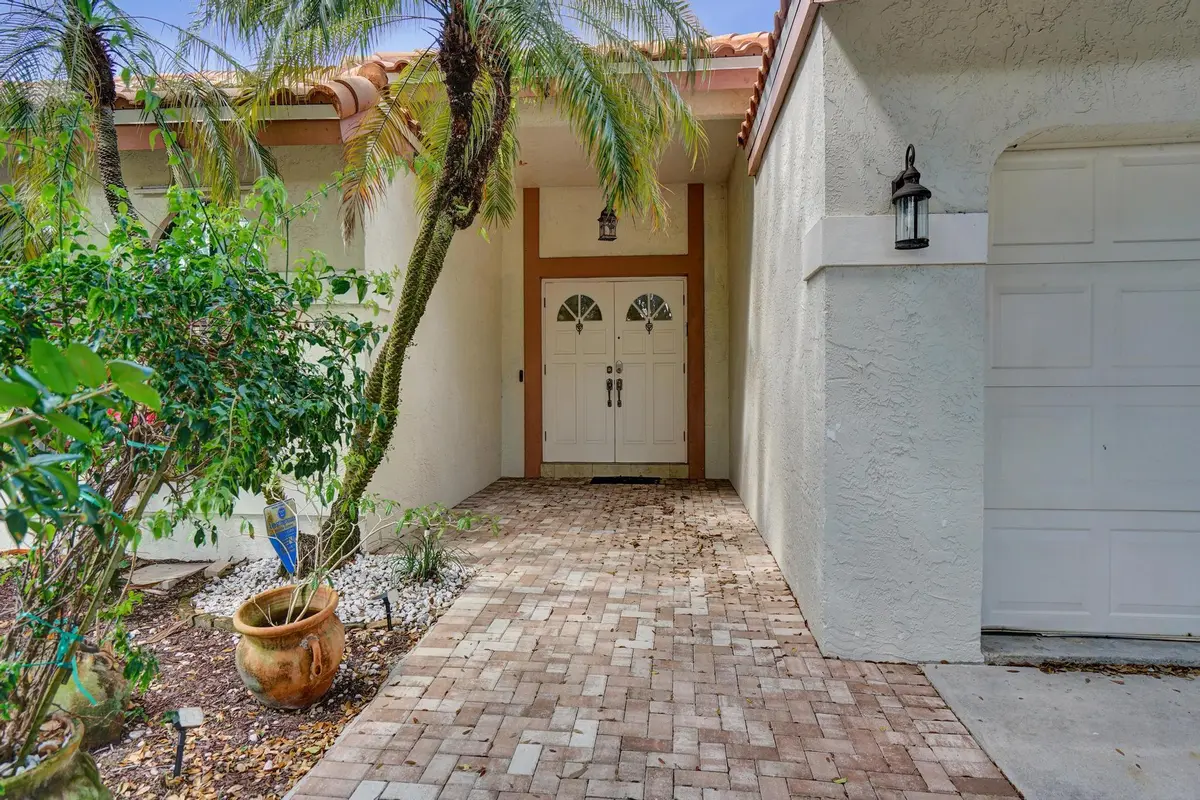 DSC08482 at 10527 Zurich Street, Cooper City