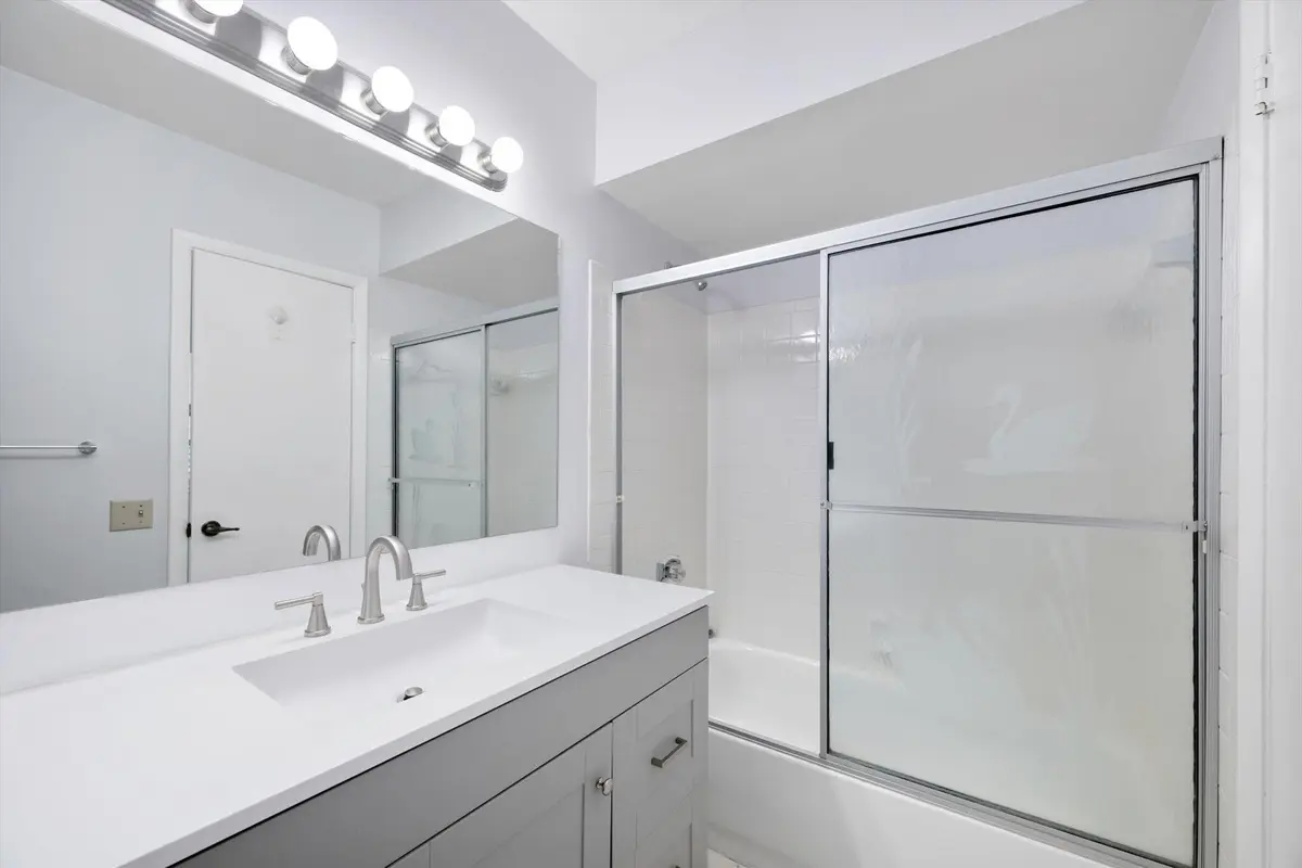 16-621 NW 105th Way_016 at 621 NW 105th Way, Pembroke Pines