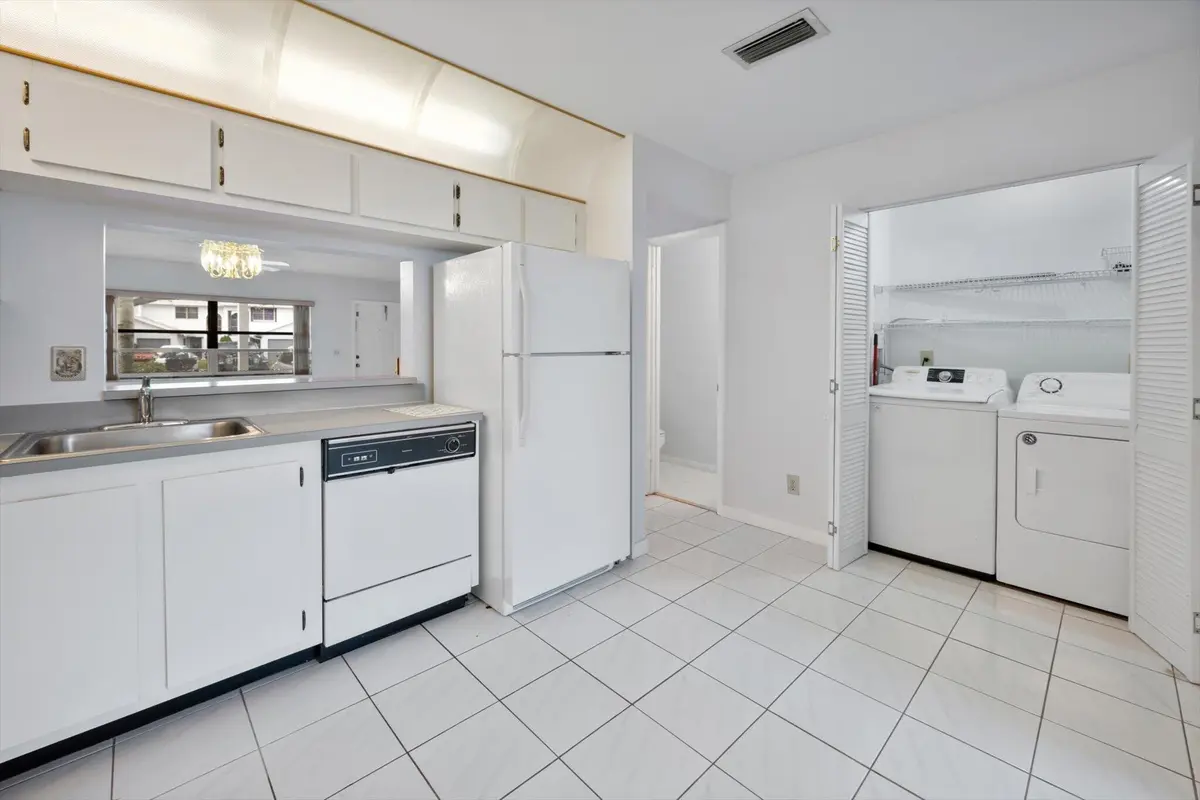 10-621 NW 105th Way_010 at 621 NW 105th Way, Pembroke Pines