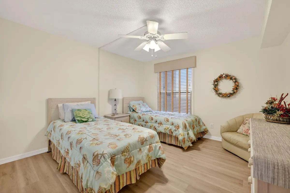 20-web-or-mls-3A5A1213 at 429 NE Tradewind 303, Hutchinson Island