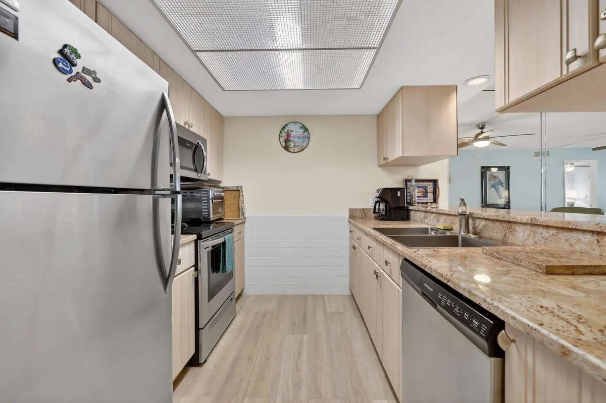 9-web-or-mls-3A5A1266 at 429 NE Tradewind 303, Hutchinson Island