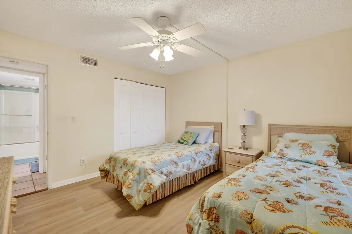 22-web-or-mls-3A5A1236 at 429 NE Tradewind 303, Hutchinson Island