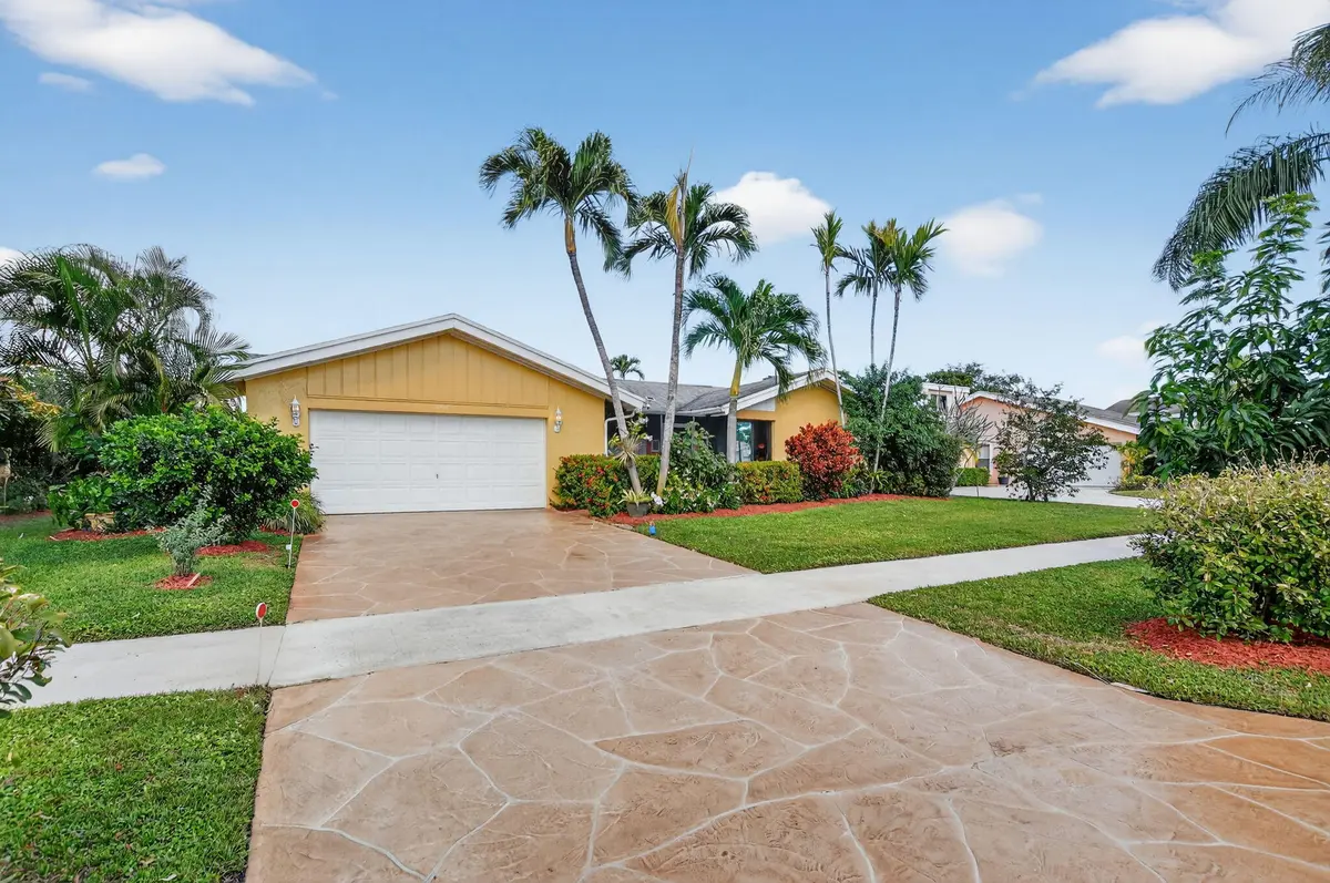 2-web-or-mls-DSC_4568 at 4205 Birchwood Drive, Boca Raton