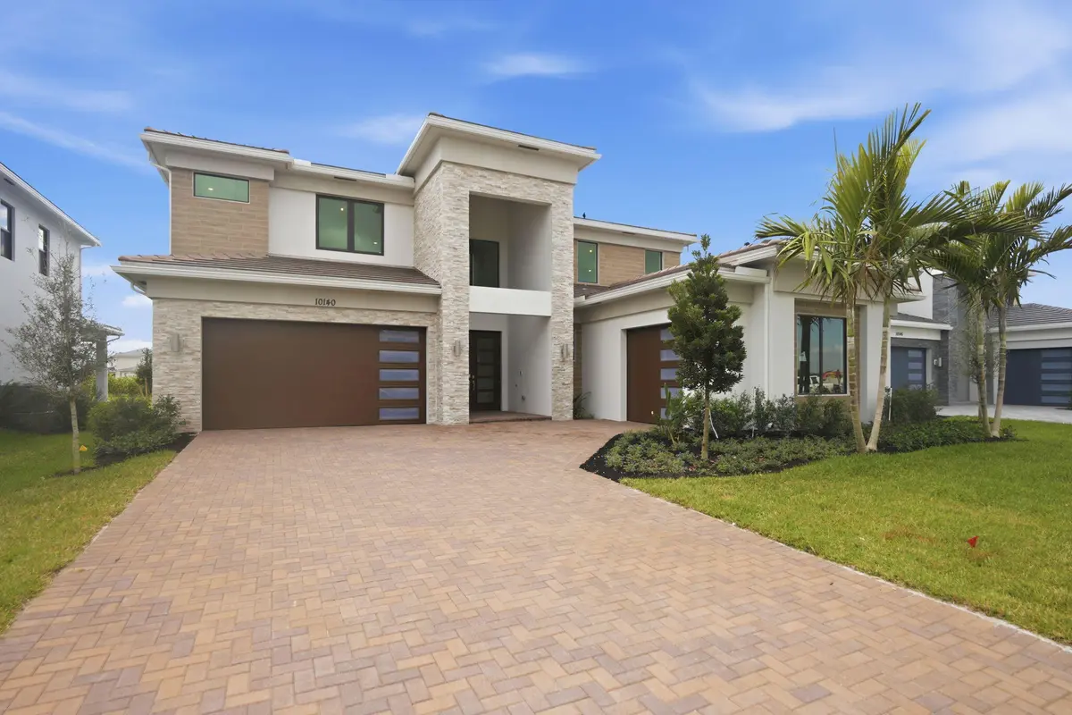 Versailles at Whitmore Estates at 10140 Royal Ascot Avenue, Lake Worth