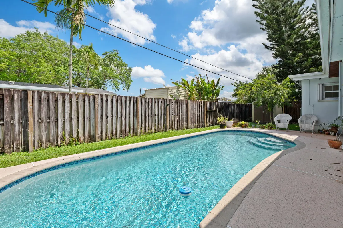 22-web-or-mls-4954-sw-91st-ave at 4954 SW 91st Avenue, Cooper City