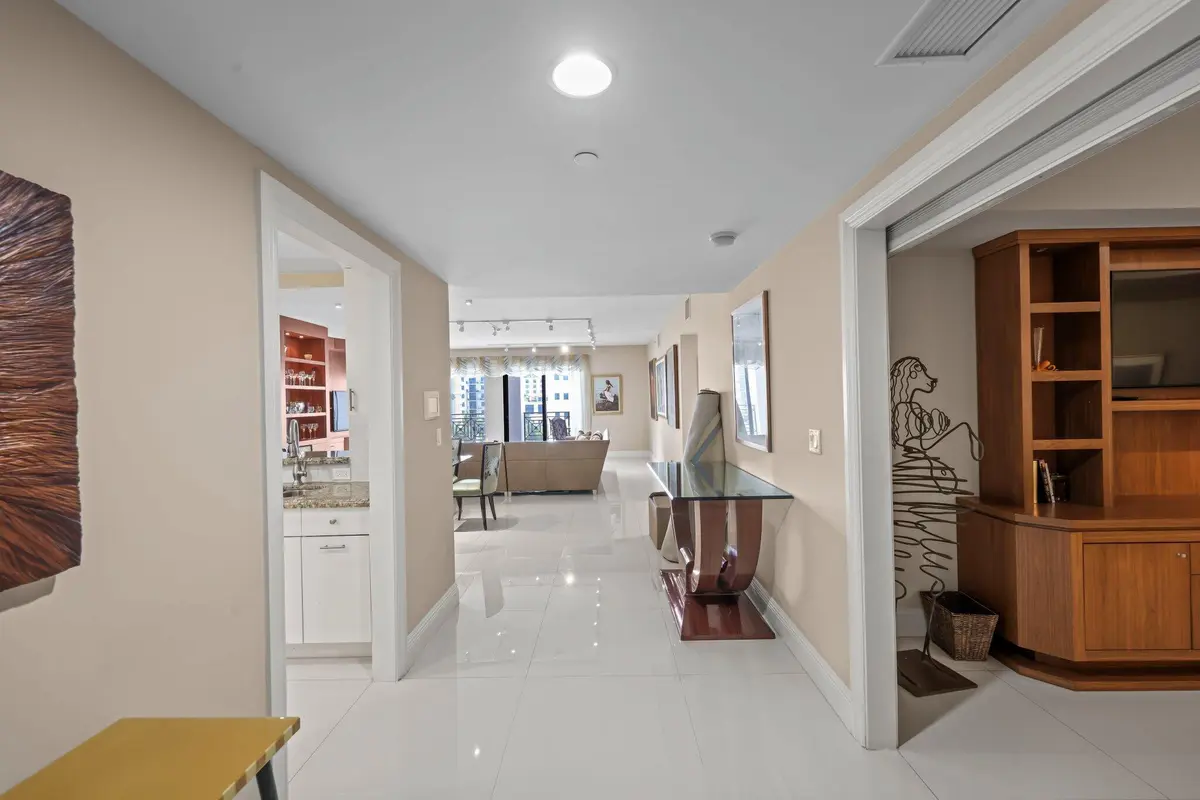 Entry Foyer at 200 E Palmetto Park Road 607, Boca Raton