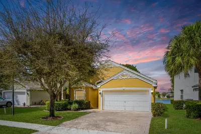 131 Lancaster Way, Royal Palm Beach – sold