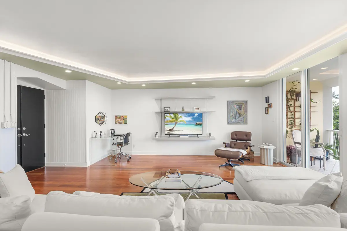 _dsc8316 at 170 Chilean Avenue 3c, Palm Beach