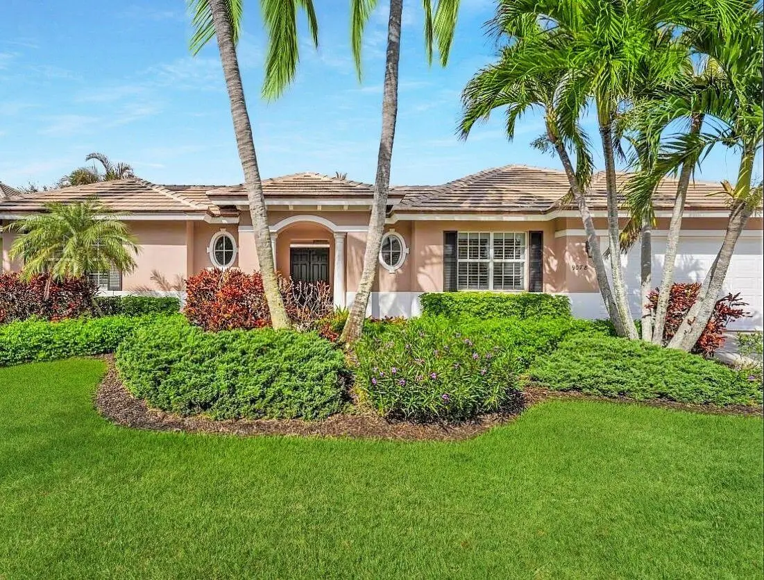 Front of House at 9078 Castle Harbour Circle, Vero Beach