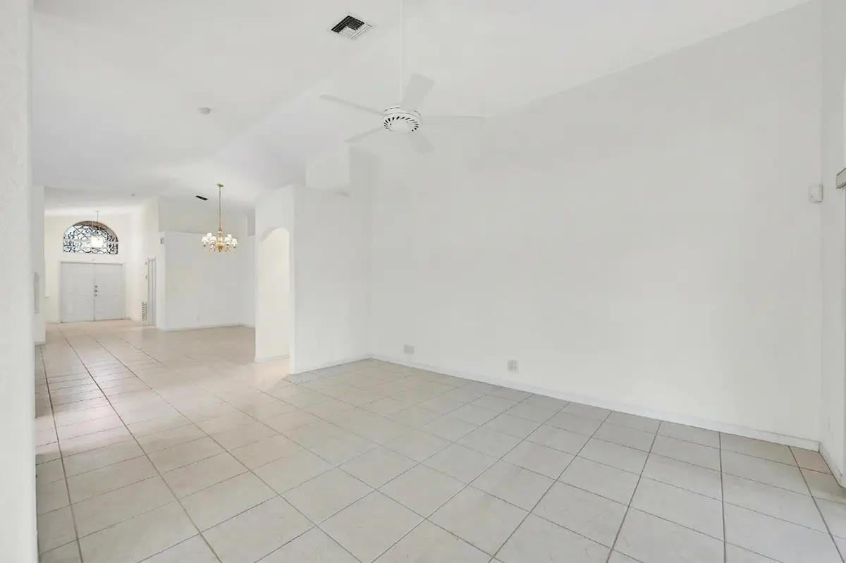 TV Area at 10382 Utopia Circle, Boynton Beach