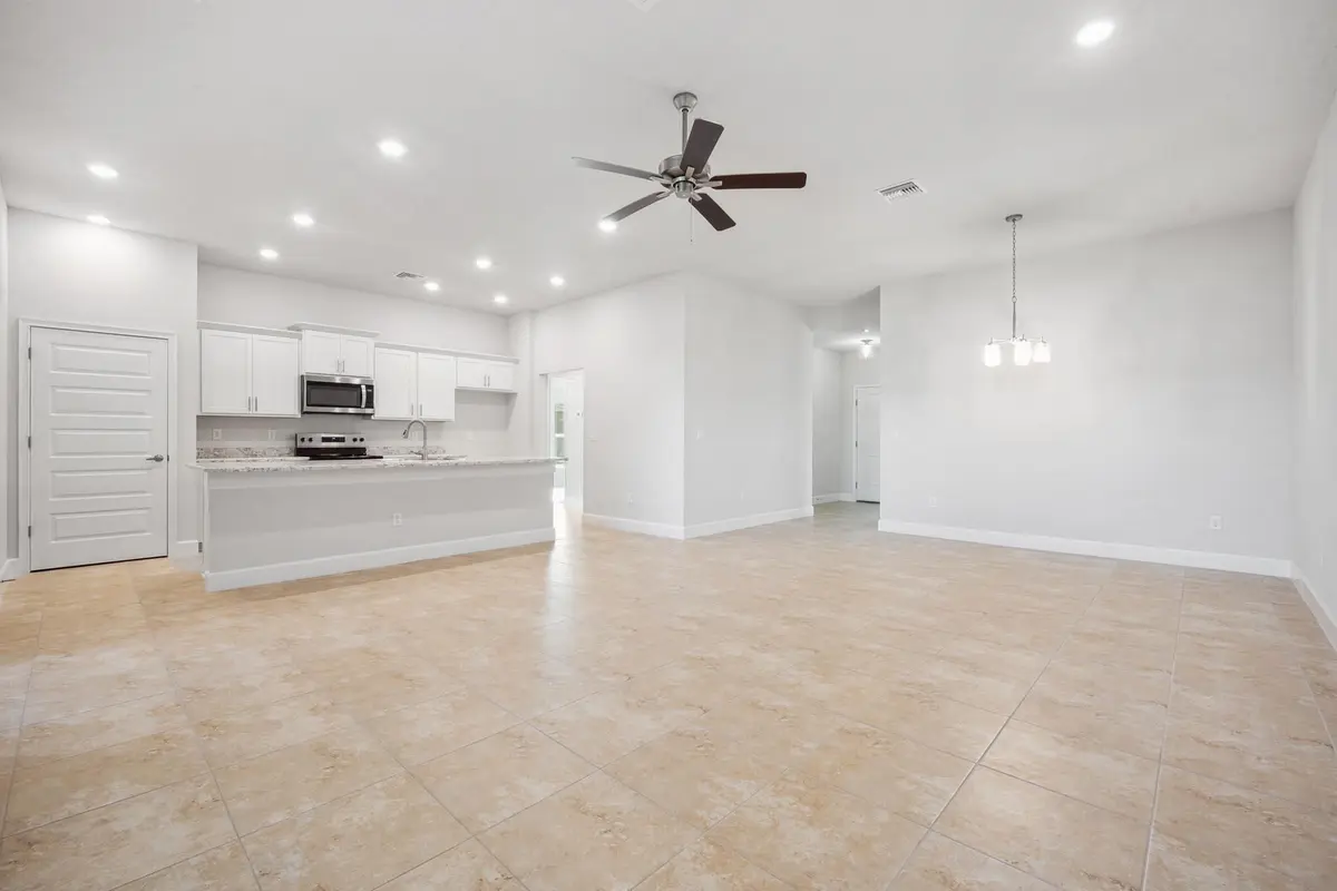 8629 Giovanni Avenue, Fort Pierce, FL – photo 6