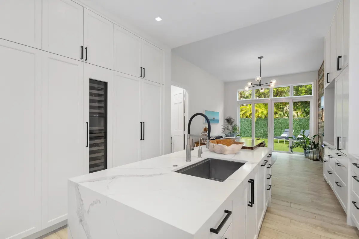 1I6A4606 at 24 Grand Bay Estates Circle, Key Biscayne