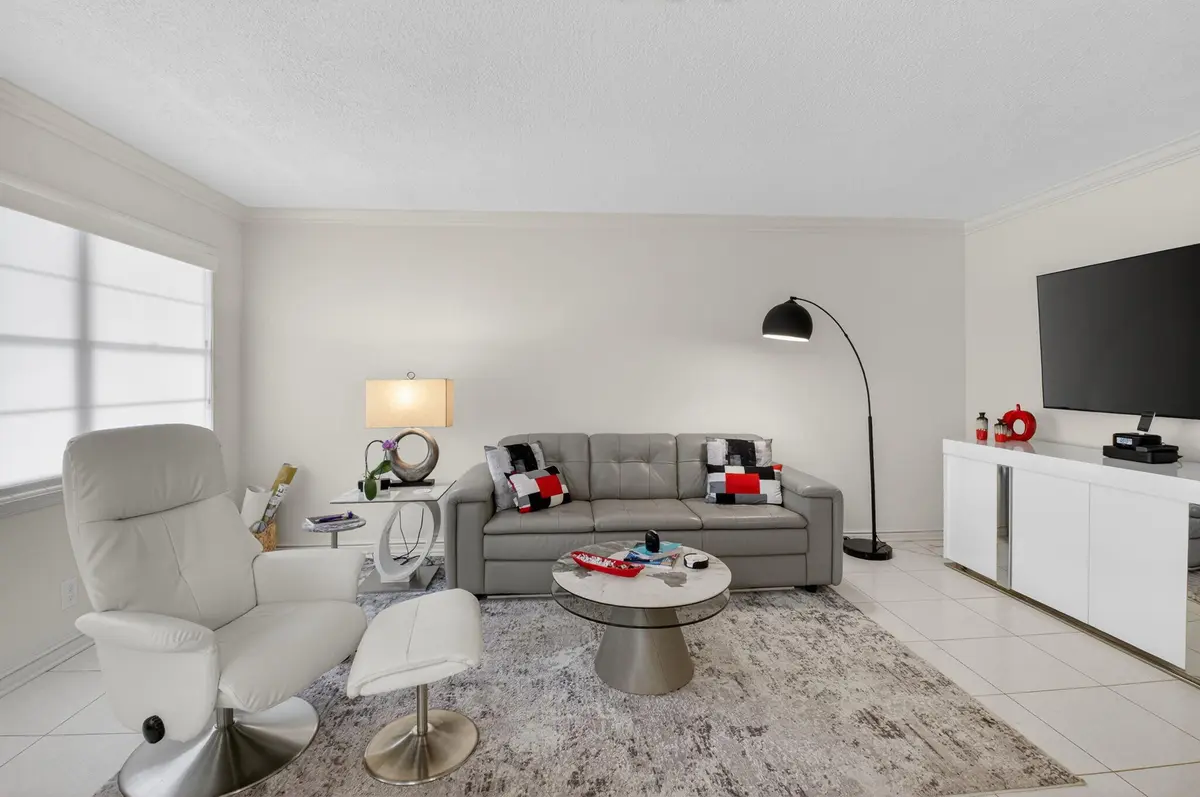 12-web-or-mls-DSC_4957 at 3085 E Exeter 3085, Boca Raton