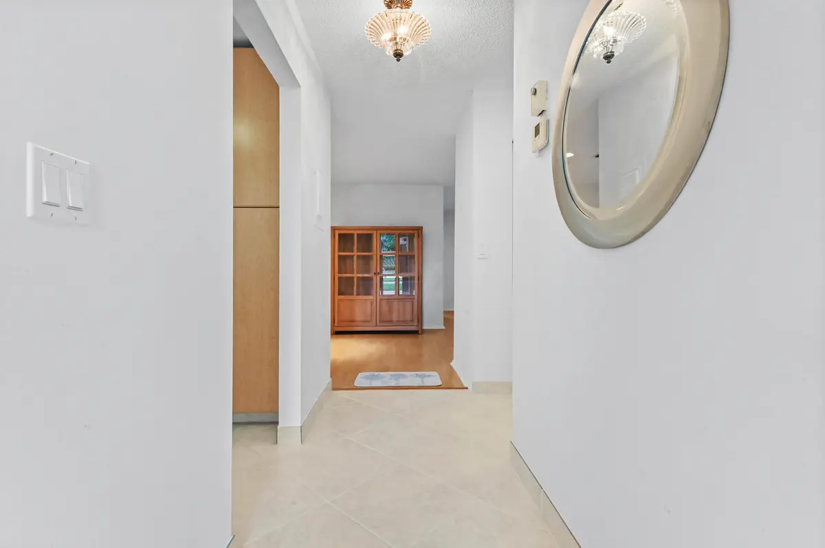 04 Entry 01 at 103 Lake Anne Drive, West Palm Beach