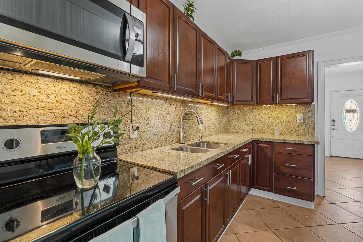 Kitchen at 31 Miami Gardens Road, West Park